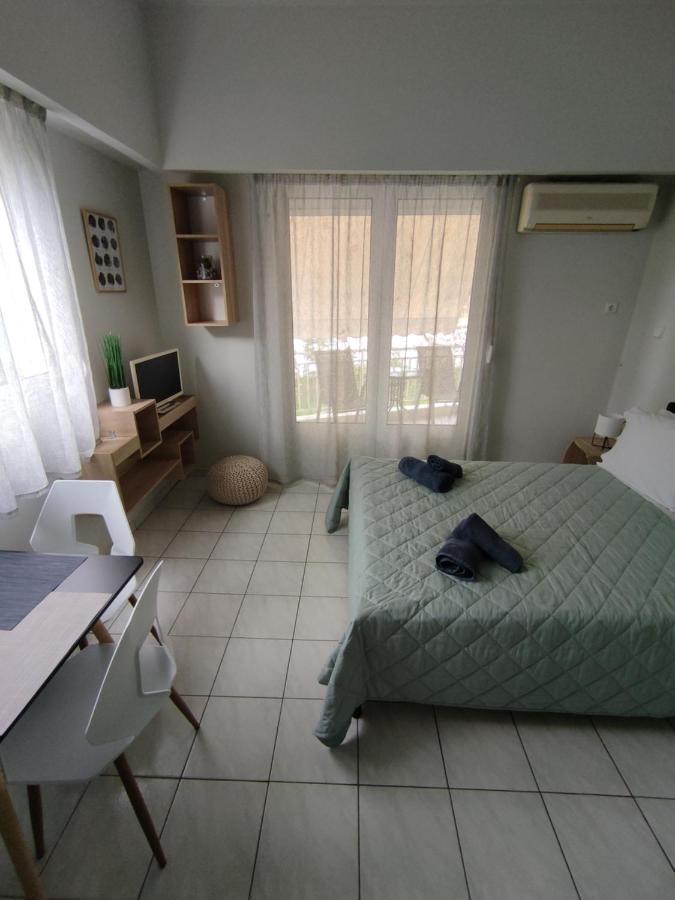 D&D Studio Apartment Pyrgos  Luaran gambar